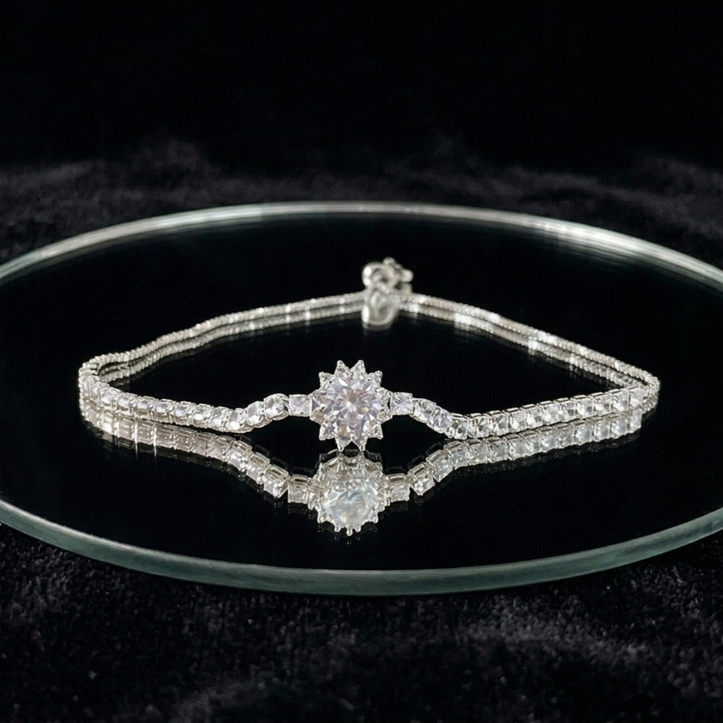 Celestia - Delicate Floral Solitaire Bracelet