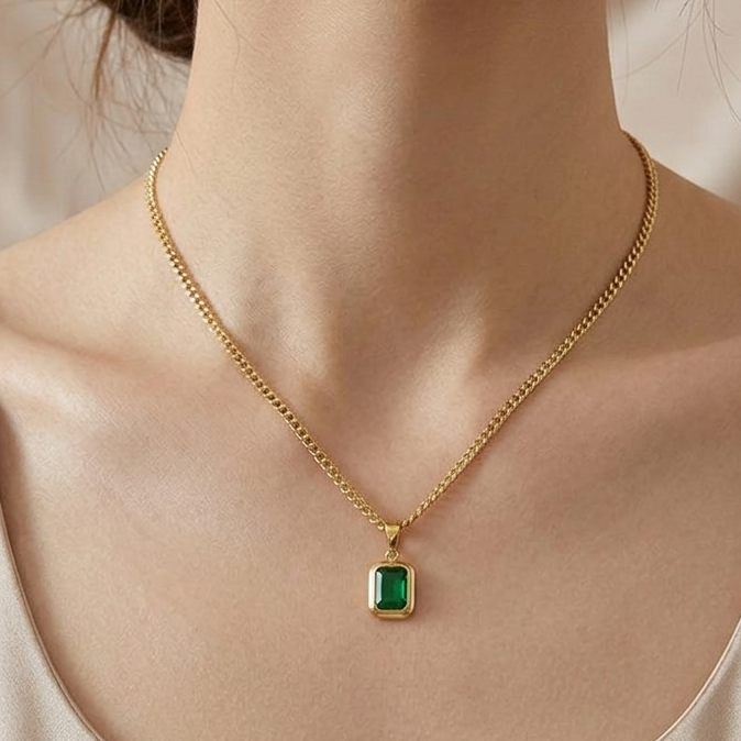 Royalty Green Gemstone Bezel Chain